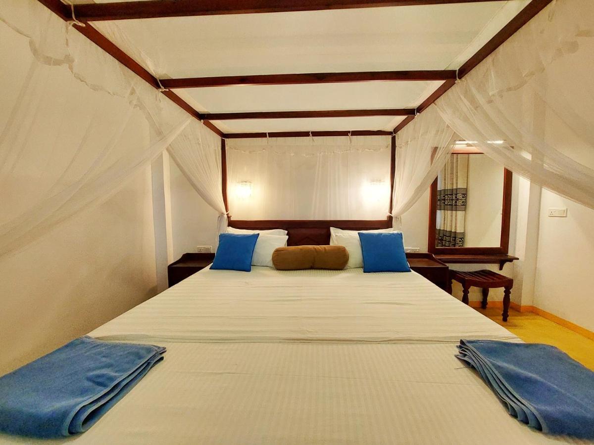 Sweden Inn Guesthouse Hikkaduwa Eksteriør billede