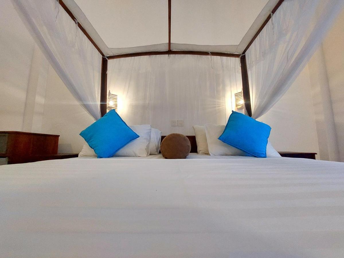 Sweden Inn Guesthouse Hikkaduwa Eksteriør billede