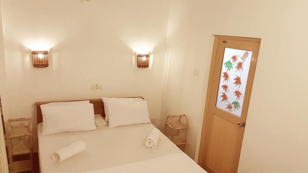 Sweden Inn Guesthouse Hikkaduwa Værelse billede